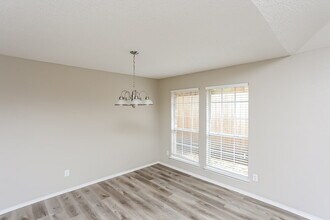 4813 Cable Dr in Fort Worth, TX - Building Photo - Building Photo
