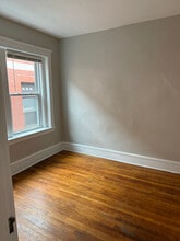 110 High St in Pawtucket, RI - Foto de edificio - Building Photo