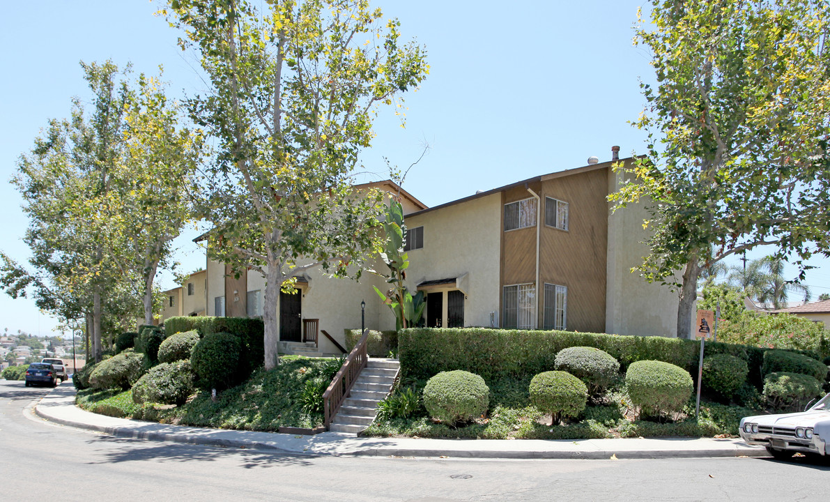 Oak Park in San Diego, CA - Building Photo