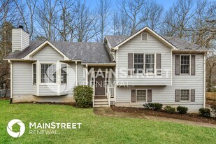 475 Robin Hood Dr in Douglasville, GA - Building Photo