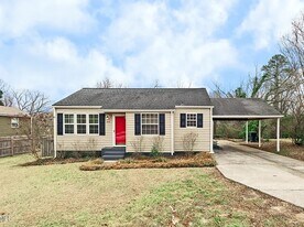 306 Colonial Dr in Knoxville, TN - Building Photo