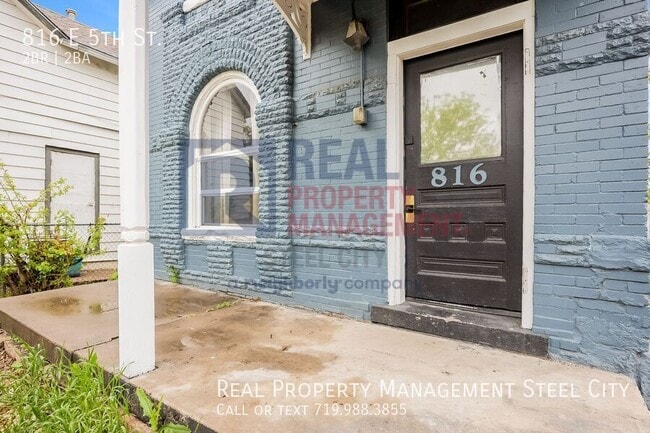 816 E 5th St in Pueblo, CO - Foto de edificio - Building Photo