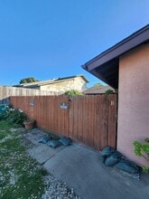 2250 Holden Ave in Oceano, CA - Building Photo - Building Photo