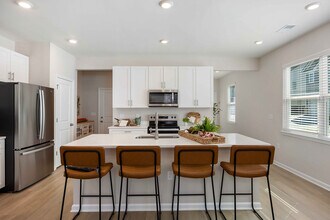 River Road Townhomes in Columbus, GA - Foto de edificio - Building Photo
