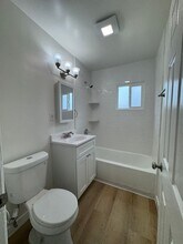 1663 Del Amo Blvd in Torrance, CA - Building Photo - Building Photo
