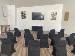 3421 Winkler Ave in Ft. Myers, FL - Building Photo - Building Photo