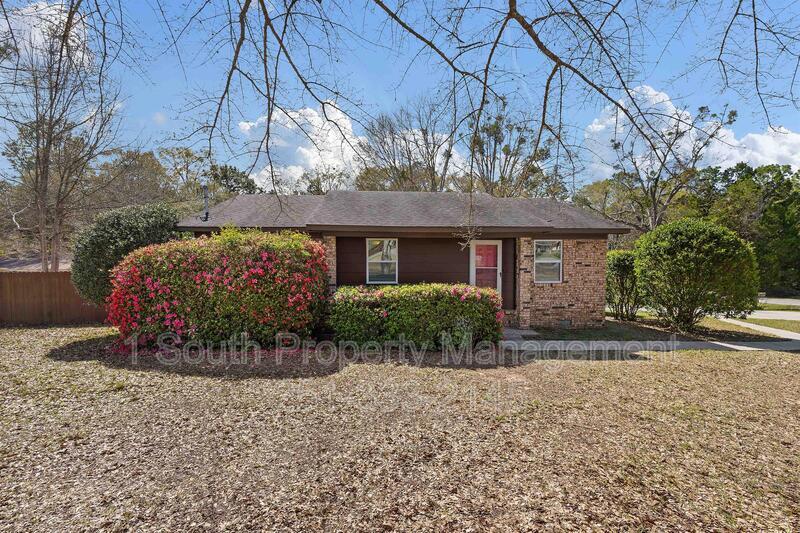 8983 Larry Dr in Semmes, AL - Building Photo