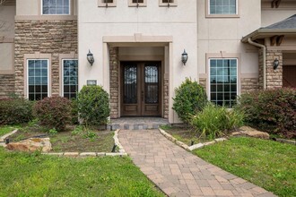 11722 Montmarte Blvd in Houston, TX - Building Photo - Building Photo