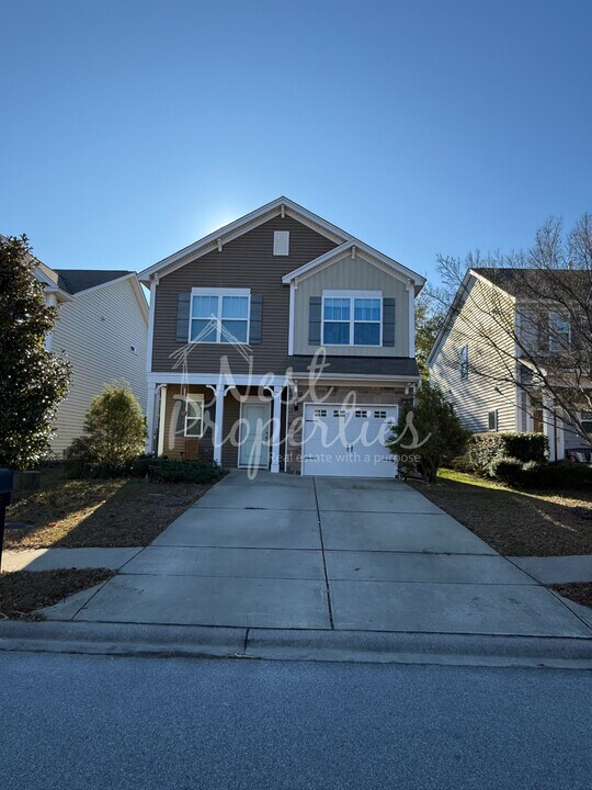 613 Finnegan Ln in West Columbia, SC - Building Photo