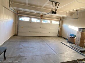 22490 Woodbridge Ln in Novi, MI - Building Photo - Building Photo