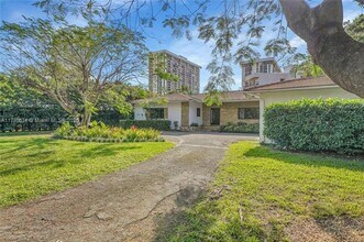 1915 S Miami Ave in Miami, FL - Building Photo - Building Photo