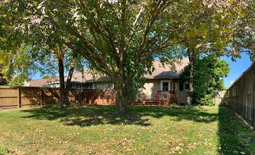 3526 Teakwood Dr in Springfield, IL - Foto de edificio - Building Photo