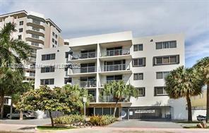 1605 Bay Rd in Miami Beach, FL - Building Photo - Building Photo