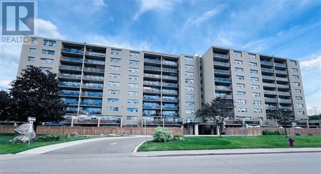 property at 15 Nicklaus Dr