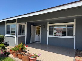 137 E Garden Green in Port Hueneme, CA - Building Photo