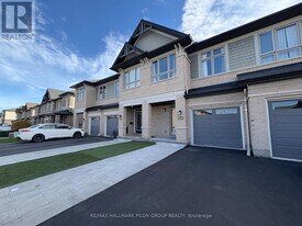 324 Rainrock Cres in Ottawa, ON - Building Photo