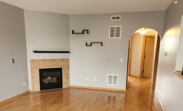 9810 Liberty Cir in Orland Park, IL - Building Photo - Building Photo