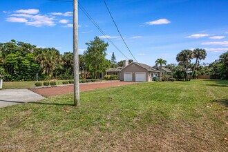 405 Sunset Blvd in Melbourne Beach, FL - Building Photo - Building Photo