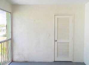 1009 S Federal Hwy in Lake Worth Beach, FL - Building Photo - Building Photo