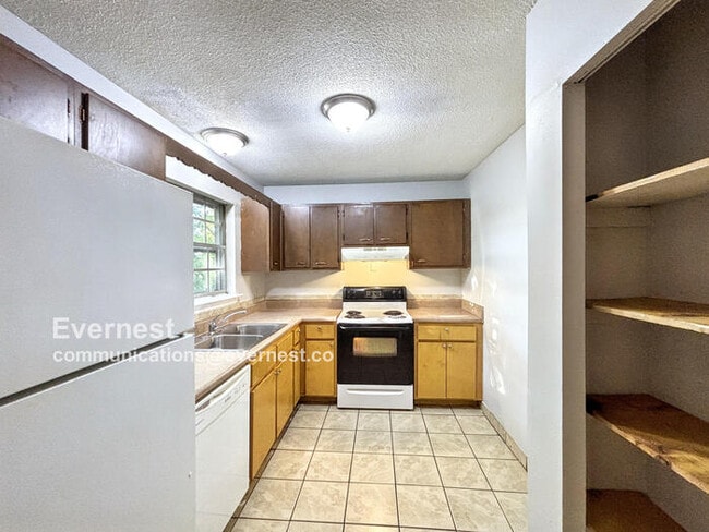 1847 Dana Ln in Chattanooga, TN - Building Photo - Building Photo