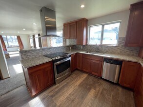 2201 S 15th St in Tacoma, WA - Building Photo - Building Photo
