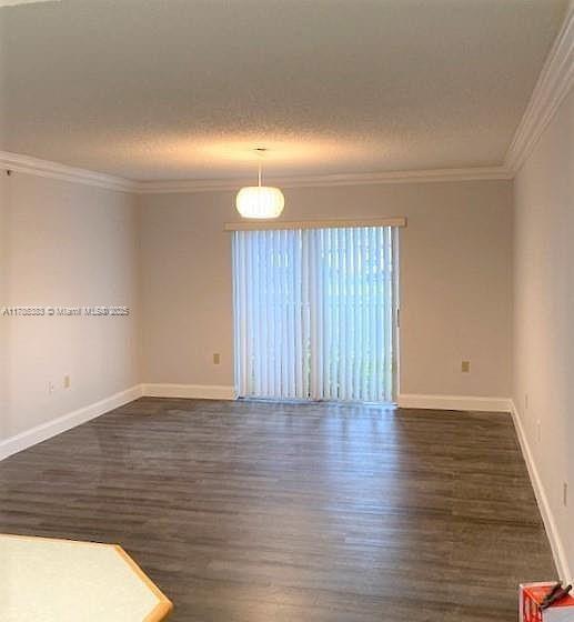 9905 Westwood Dr in Tamarac, FL - Building Photo - Building Photo