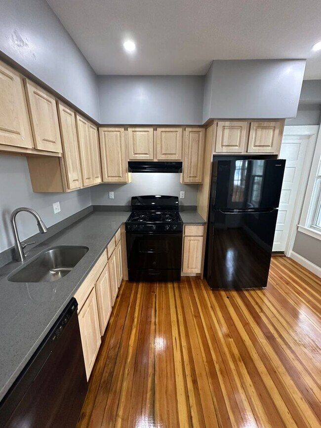 4 Sumner Square in Boston, MA - Building Photo - Building Photo