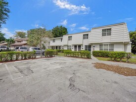 8503 NW 35th Ct in Coral Springs, FL - Building Photo