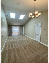 Room in Condo on Morreene Rd in Durham, NC - Building Photo - Building Photo