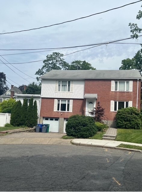 property at 15 Glazer Rd