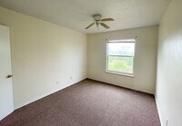 West Oaks Apartments photo'