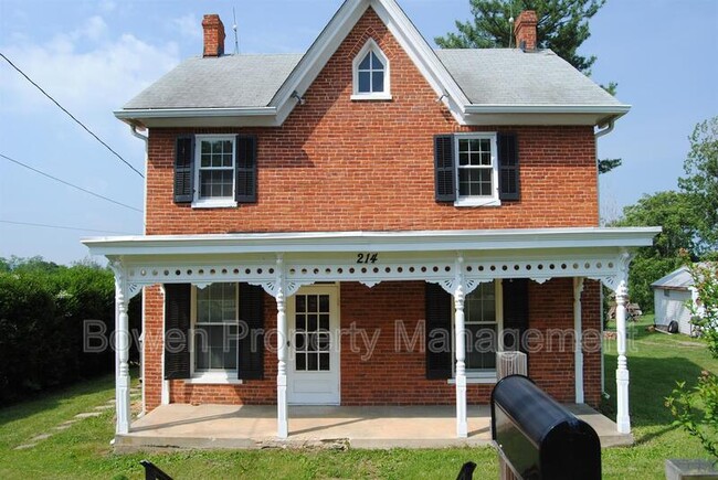 property at 214 S Main St