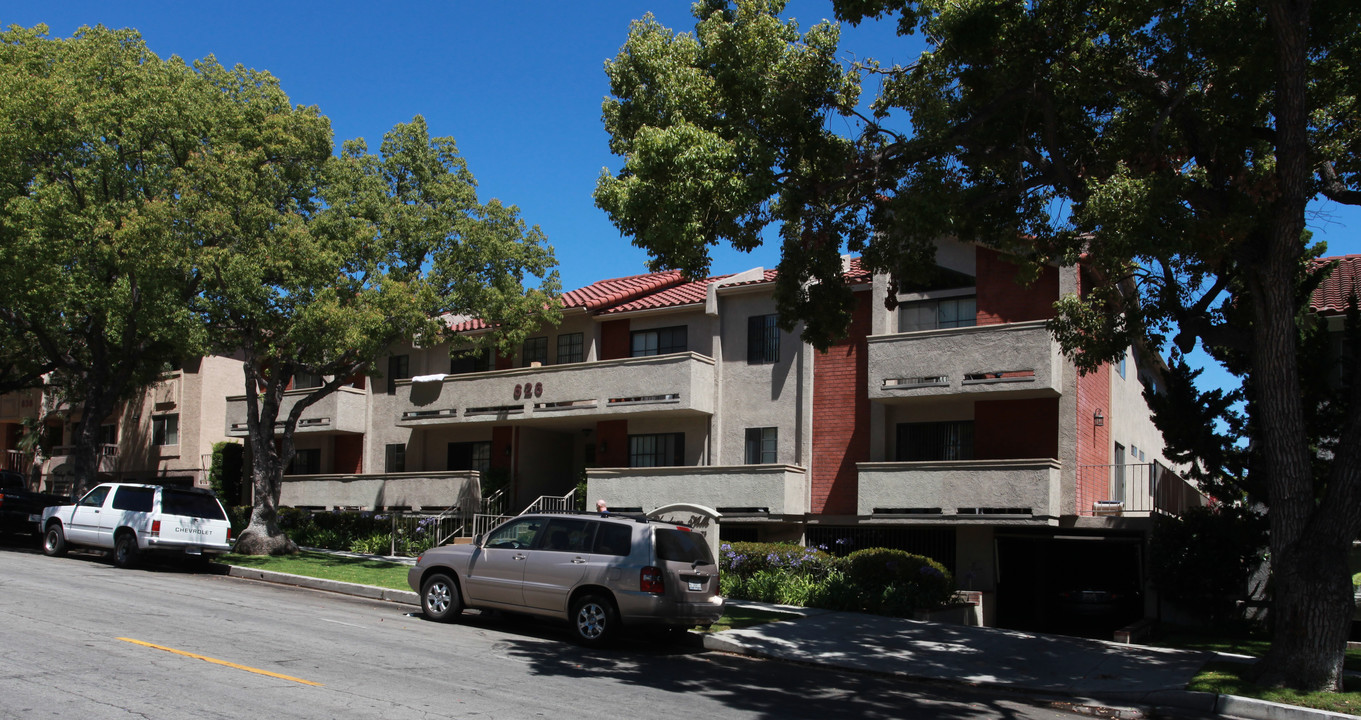 Verdugo Hills in Burbank, CA - Building Photo