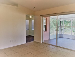 12241 Woodglen Cir in Clermont, FL - Building Photo - Building Photo