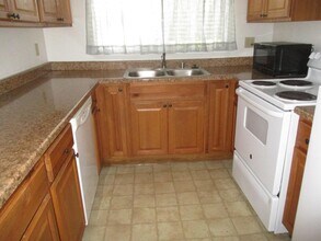6825 Filbro Dr in Gilroy, CA - Building Photo - Building Photo