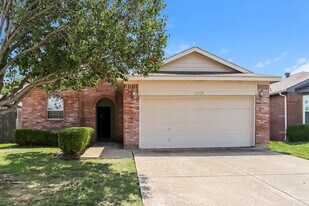 1008 Buffalo Springs Dr in Fort Worth, TX - Building Photo