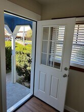 302 Locust St in Lodi, CA - Building Photo - Building Photo