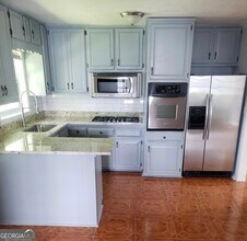 3608 Glen Falls Dr in Decatur, GA - Building Photo - Building Photo
