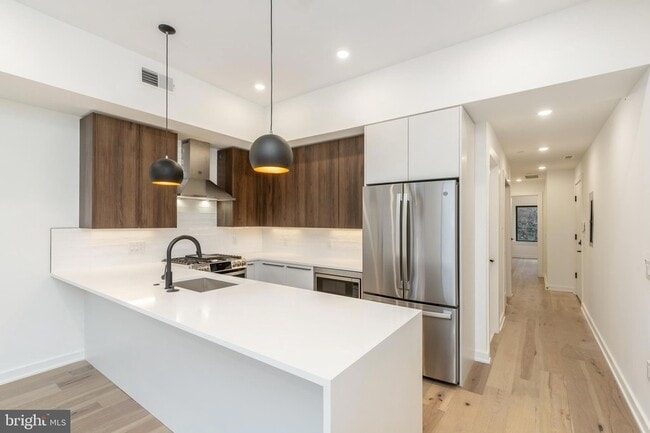 property at 1601 Frankford Ave