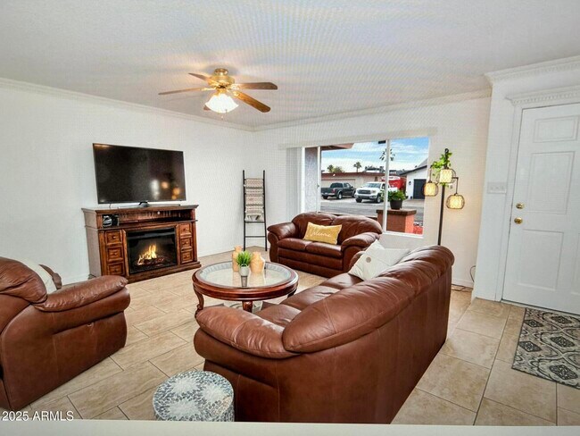 4852 W Cochise Dr in Glendale, AZ - Building Photo - Building Photo