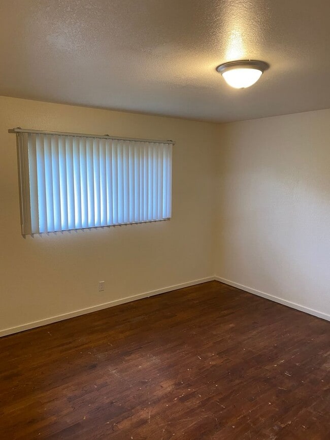 11167 N Government Wy in Hayden, ID - Building Photo - Building Photo