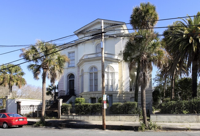 34 Smith St in Charleston, SC - Foto de edificio - Building Photo