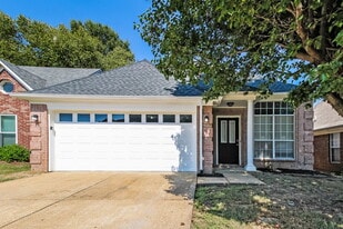 6872 Mikayla Ln in Cordova, TN - Building Photo