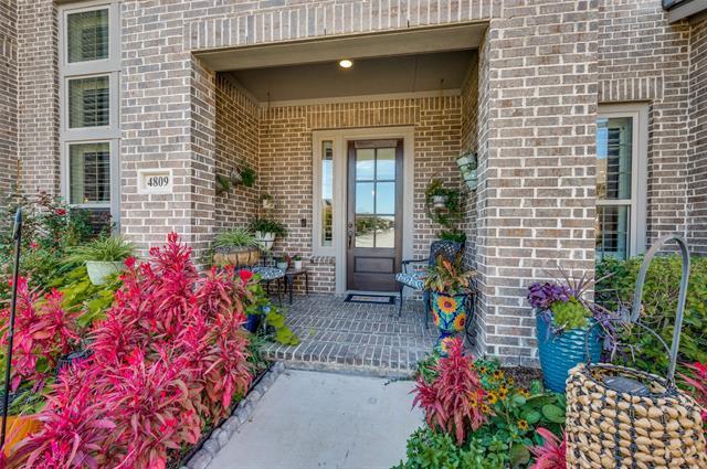 4809 Paddock Trl in Carrollton, TX - Foto de edificio - Building Photo