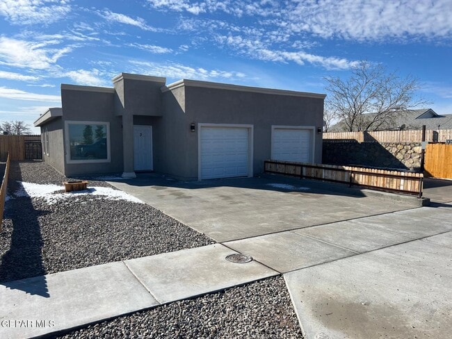 13380 Soleen Rd in El Paso, TX - Building Photo - Building Photo