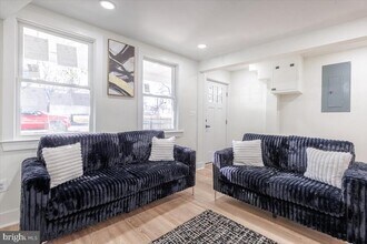 4702 Meade St NE in Washington, DC - Building Photo - Building Photo