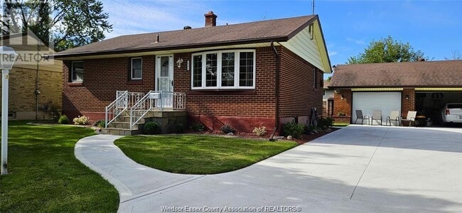 2505 Askin Ave