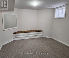 5 Inder Heights Dr in Brampton, ON - Building Photo - Building Photo