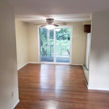 719 NW South Shore Dr in Kansas City, MO - Building Photo - Building Photo