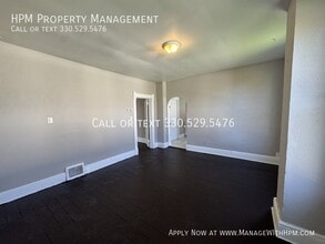 713 Garfield Ave SW in Canton, OH - Building Photo - Building Photo